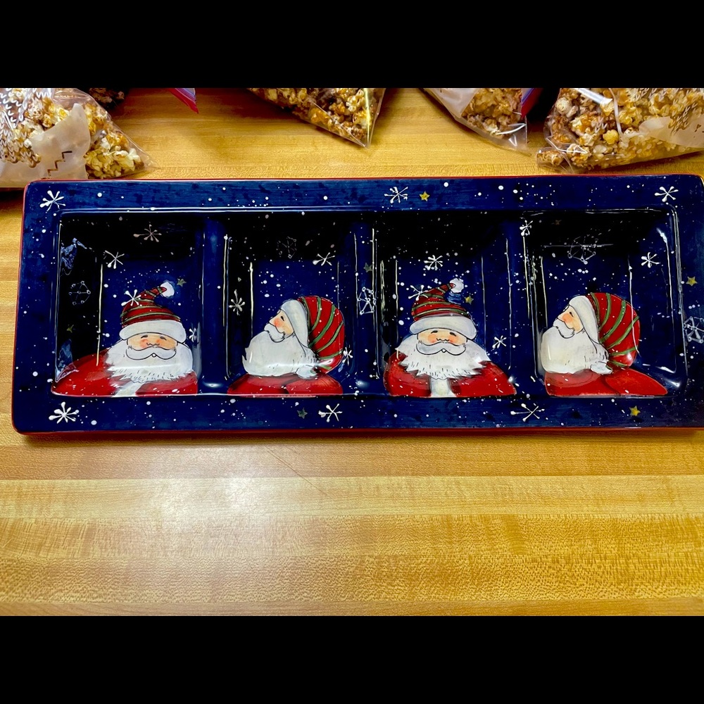 Susan Winget Santa 4 Compartment Serving, Vegetable or Dip Tray. NWOT. Perfect!